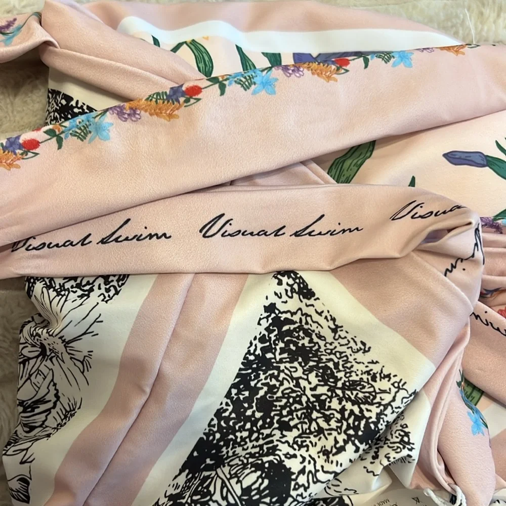 Floral One-Piece reversible Swimsuit 2 in 1 - Picture 9 of 9